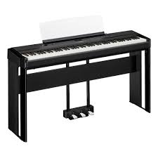 Yamaha P525 review